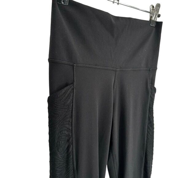 Athleta Salutation Stash II Lace 7/8 Tight Leggings Black XS - Picture 5 of 11